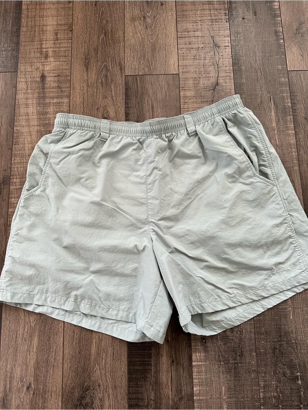 Columbia PFG Omni-Shade Water Fishing Shorts Trunks 6" Inseam Nylon Sz L